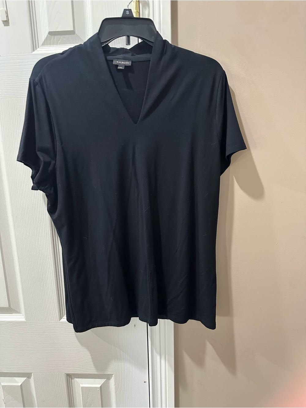 Talbots Black V-Neck Short Sleeve Tee